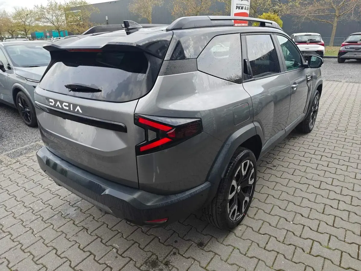 Neu Dacia Bigster Journey 156 PS (114 kW) 2026 Shiste grau / dach schwarz SUV