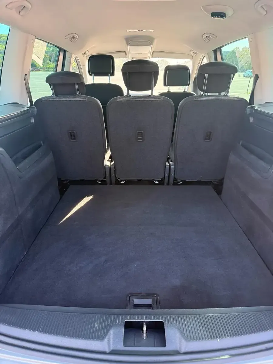Gebraucht VW Sharan 2013 Silber Van / Kleinbus