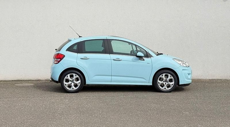 Usado Citroën C3 Exclusive 111 CV (81 kW) 2011 Azul Utilitario