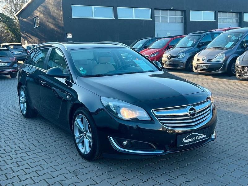 Gebraucht Opel Insignia Edition 140 PS (102 kW) 2014 Karbonschw graphitschw midnigh Kombi