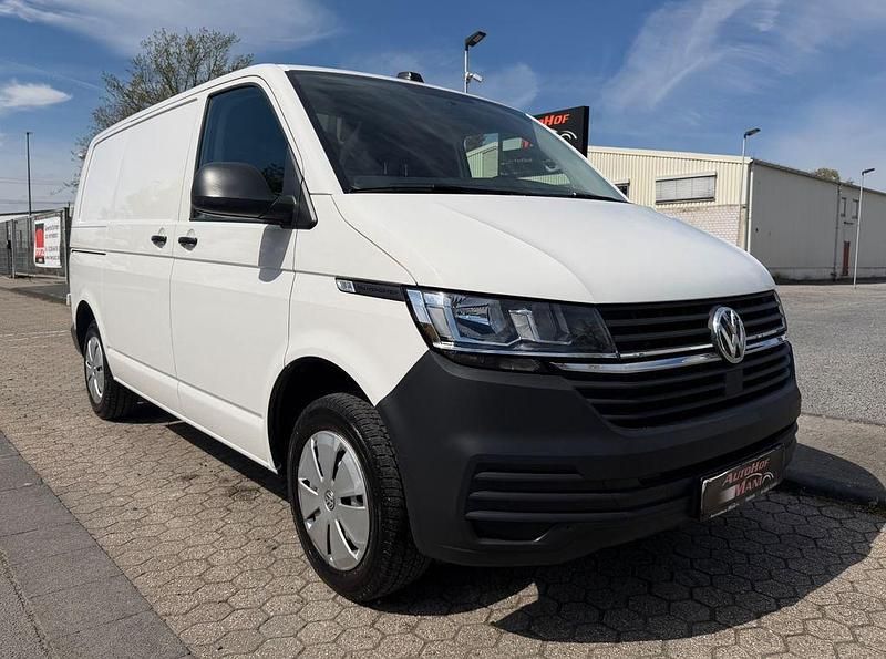 Używany VW Transporter 150 KM (110 kW) 2022 Biały Van
