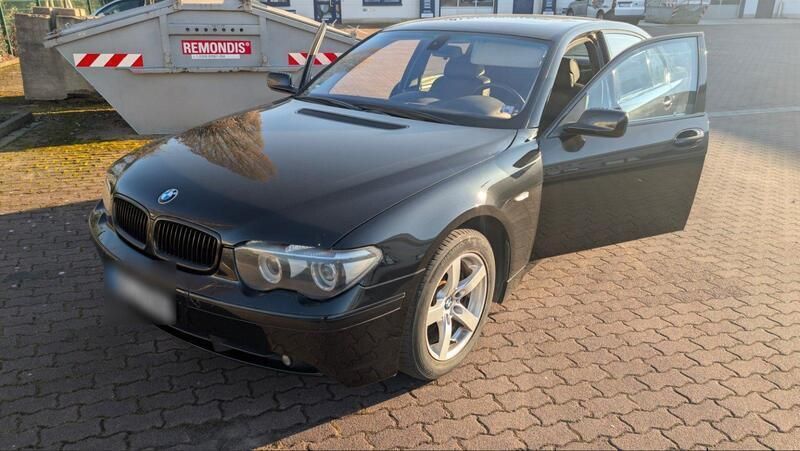 Schwarz Gebraucht 2004 BMW 745L Limousine | 6.999 € - Bild 1/4