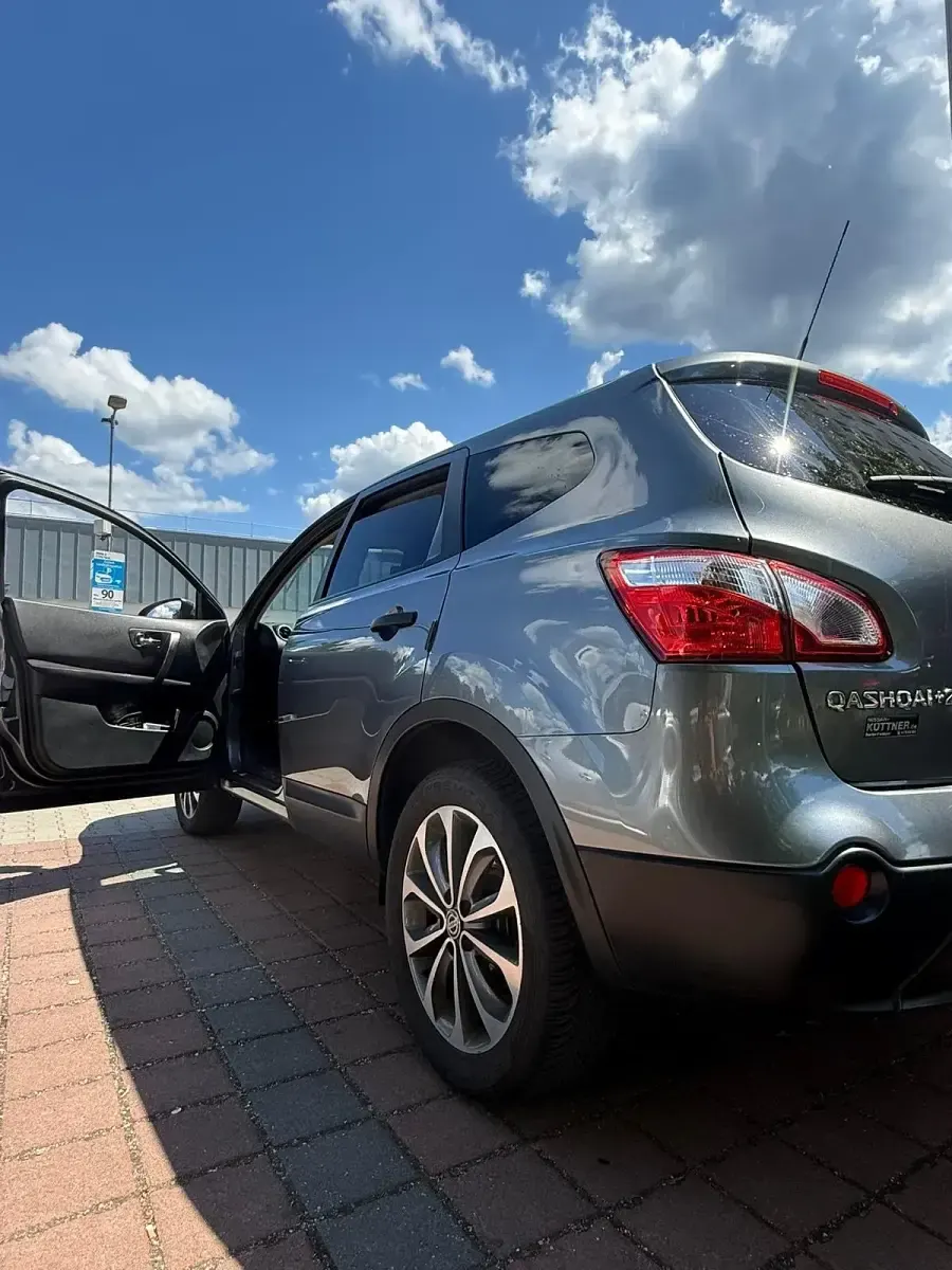 Gebraucht Nissan Qashqai +2 117 PS (86 kW) 2012 Grau SUV