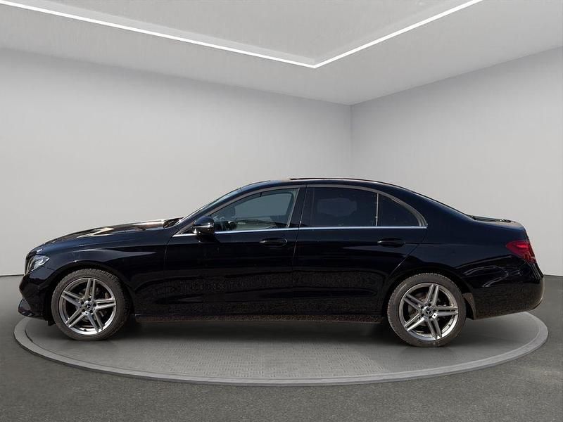 Gebraucht Mercedes E200 150 PS (110 kW) 2019 Schwarz Limousine