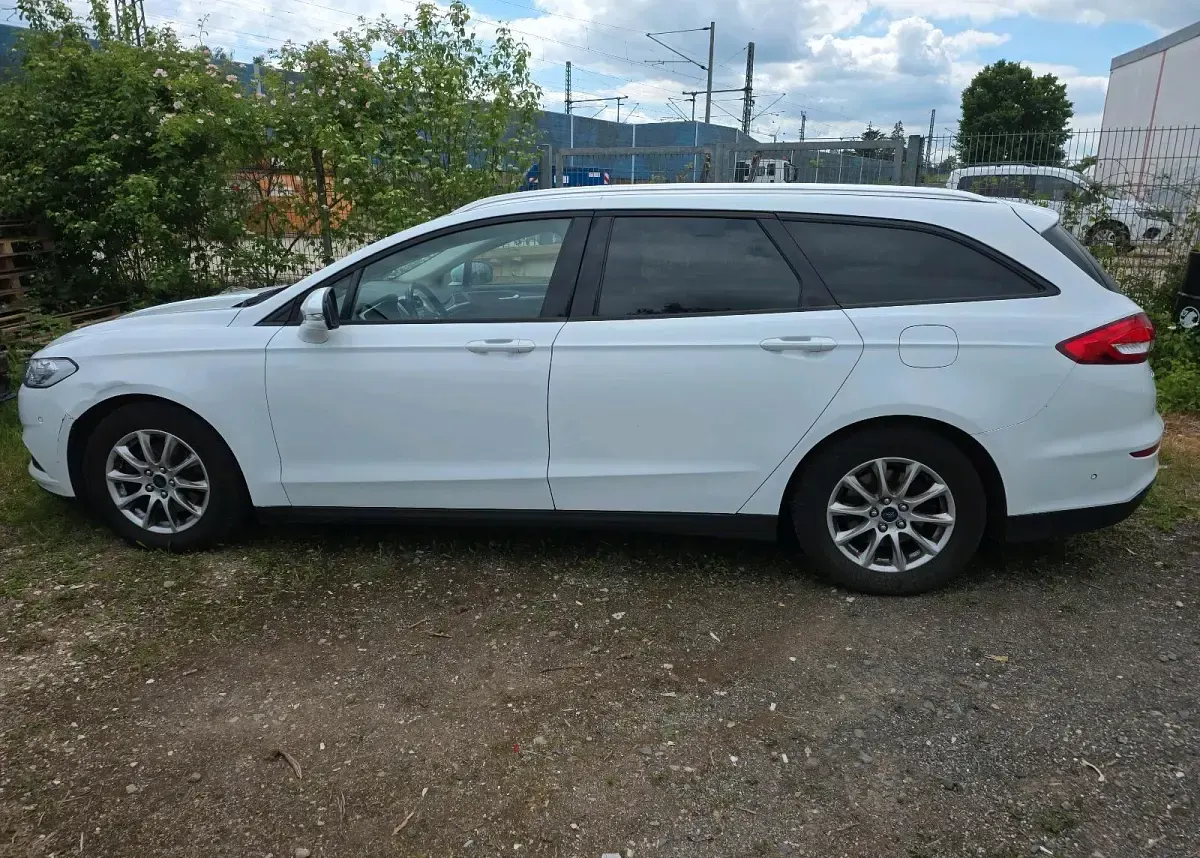 Używany Ford Mondeo 155 KM (114 kW) 2019 Kombi