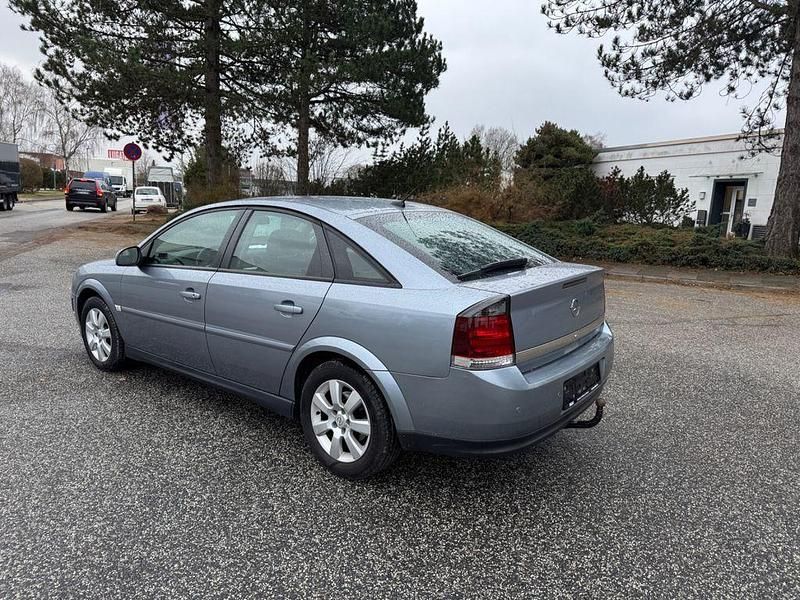 Gebraucht Opel Vectra GTS Edition 155 PS (114 kW) 2005 Silber Limousine