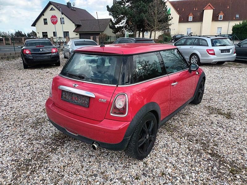 Gebraucht Mini ONE 95 PS (69 kW) 2009 Rot Kleinwagen