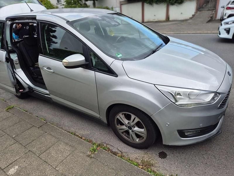 Silber Gebraucht 2019 Ford Grand C-Max Van / Kleinbus | 10.000 € (Superpreis) - Bild 1/4