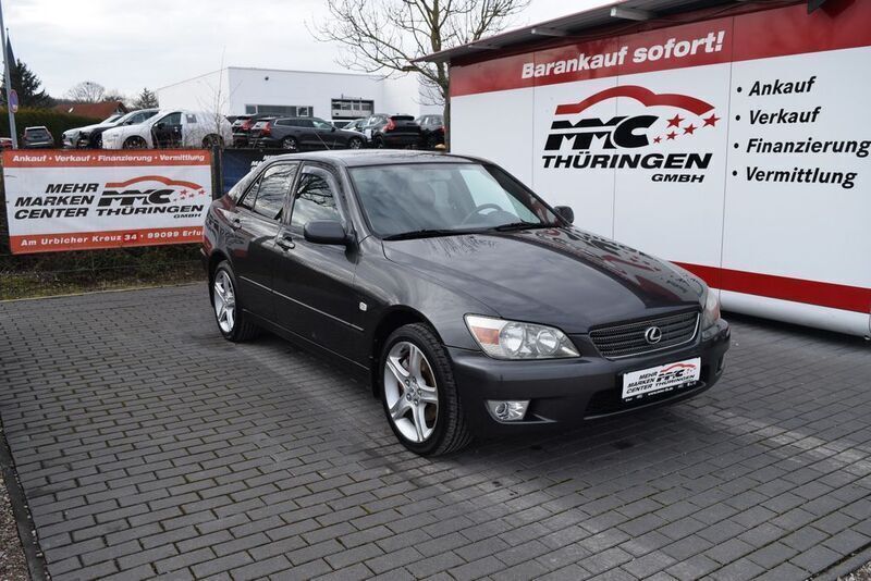Grau Gebraucht 1999 Lexus IS200 Sport Line Limousine | 4.990 € (Guter Preis) - Bild 1/4