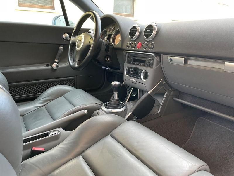 Gebraucht Audi TT Sport 179 PS (131 kW) 2002 Silber Coupé