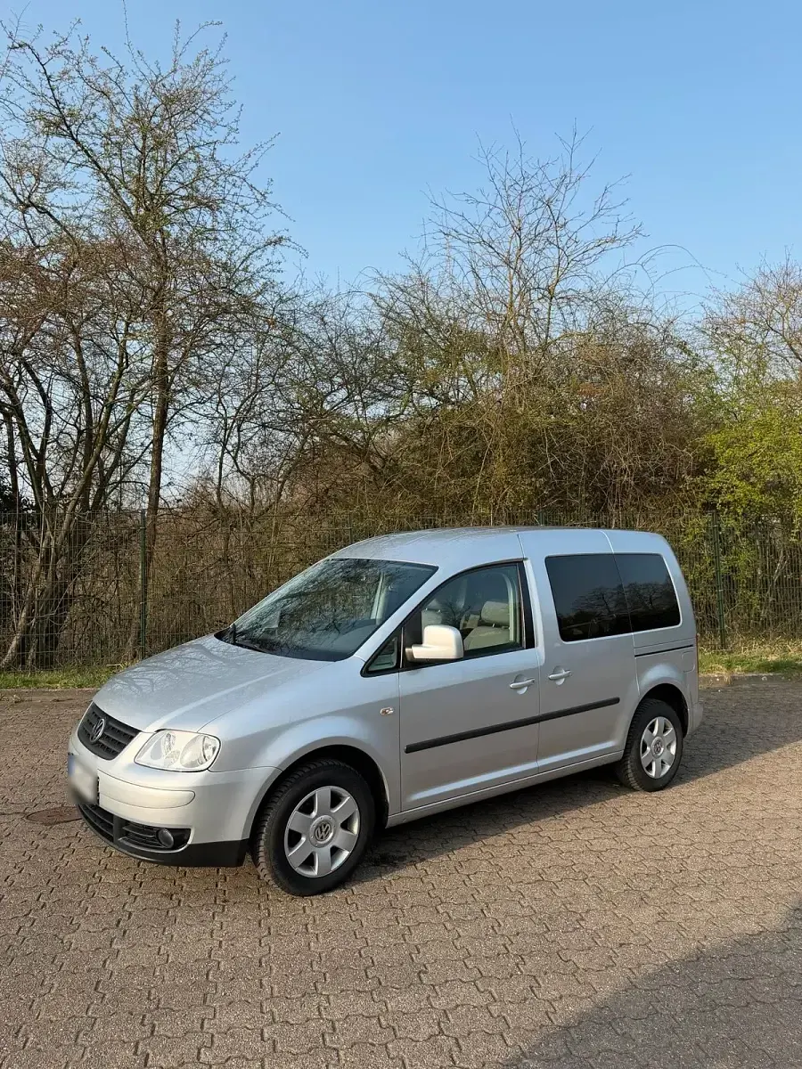 Gebraucht VW Caddy Life 105 PS (77 kW) 2008 Silber Van / Kleinbus