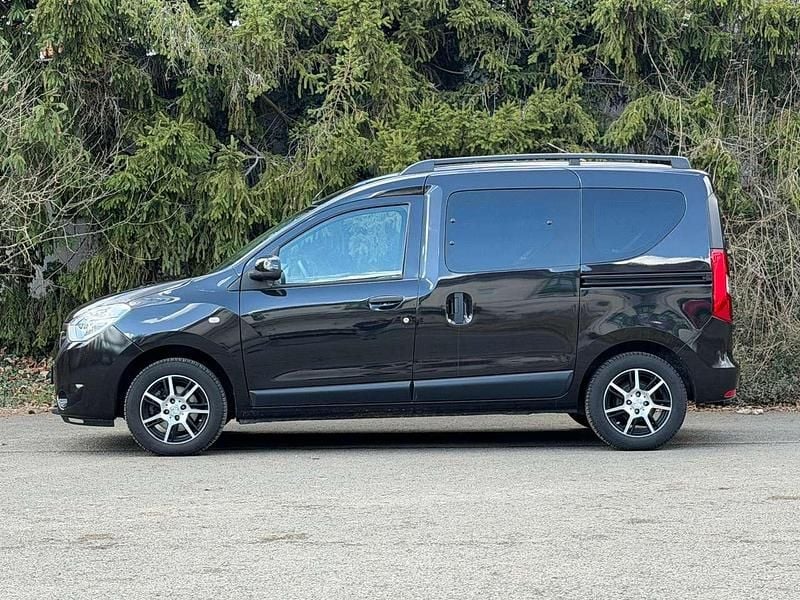 Second-hand Dacia Dokker 116 CP (85 kW) 2017 Negru Monovolum