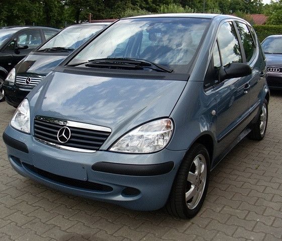 Grau Gebraucht 2002 Mercedes A140 Classic Van / Kleinbus | 599 € (Guter Preis) - Bild 1/4