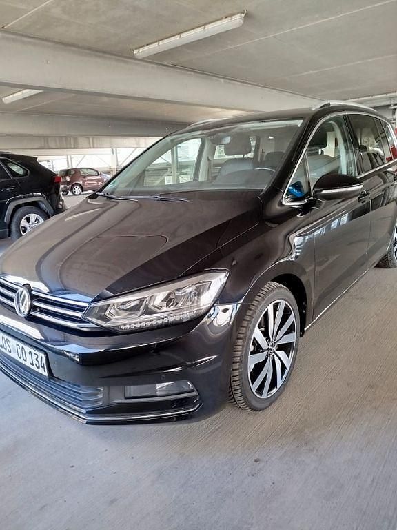 Gebraucht VW Touran Highline 150 PS (110 kW) 2018 Schwarz Van / Kleinbus