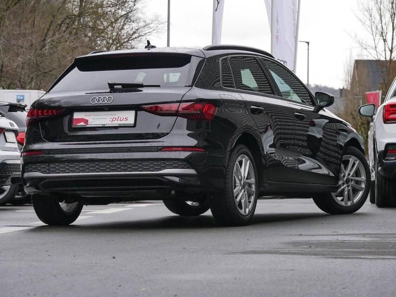 Używany Audi A3 Advanced 116 KM (85 kW) 2025 Czarny Sedan/Limuzyna