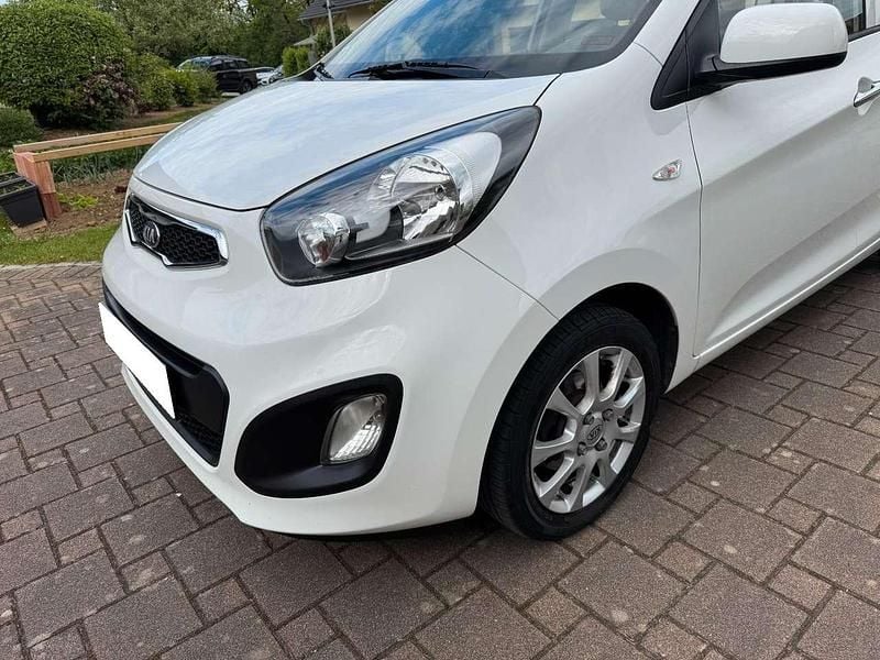 Gebraucht Kia Picanto 65 PS (47 kW) 2014 Weiß Kleinwagen