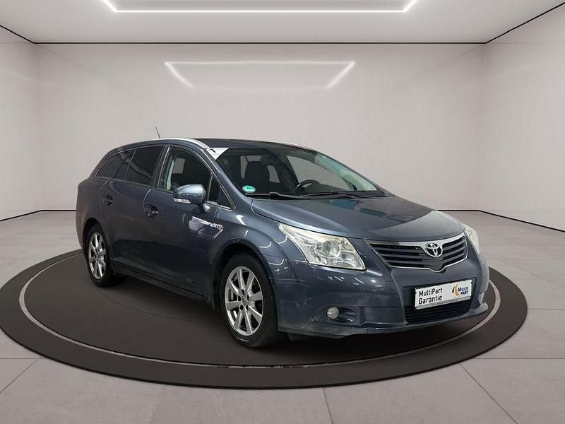 Grau Gebraucht 2010 Toyota Avensis Executive Kombi | 7.490 € (Etwas zu teuer) - Bild 1/4