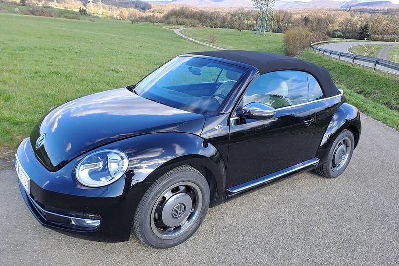 Gebraucht VW Beetle S 105 PS (77 kW) 2013 Schwarz Kleinwagen