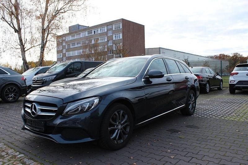 Grau Gebraucht 2015 Mercedes C250 Kombi | 15.800 € (Guter Preis) - Bild 1/4
