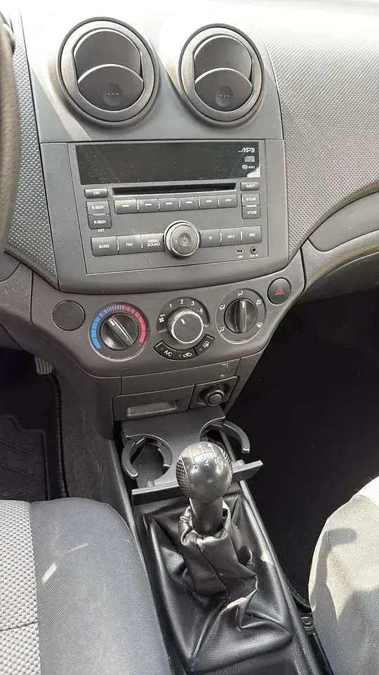 Używany Chevrolet Aveo LS 84 KM (61 kW) 2010 Hatchback