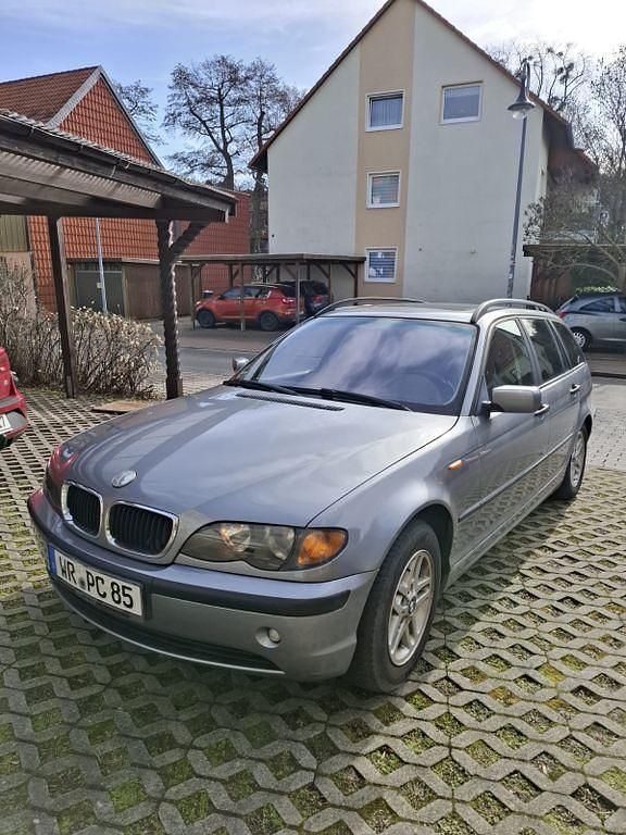 Gebraucht BMW 318 143 PS (105 kW) 2003 Grau Kombi