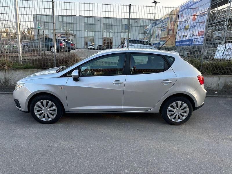 Gebraucht Seat Ibiza Style 90 PS (66 kW) 2011 Silber Kleinwagen