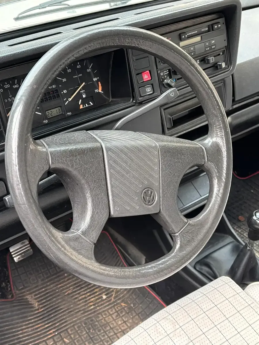 Gebraucht VW Golf Cabriolet 72 PS (52 kW) 1989 Weiß Cabrio