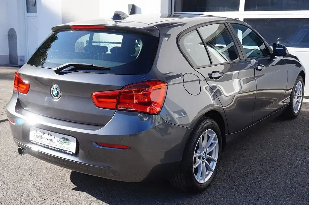 Gebraucht BMW 116 Advantage 116 PS (85 kW) 2019 Mineralgrau metallic Kleinwagen