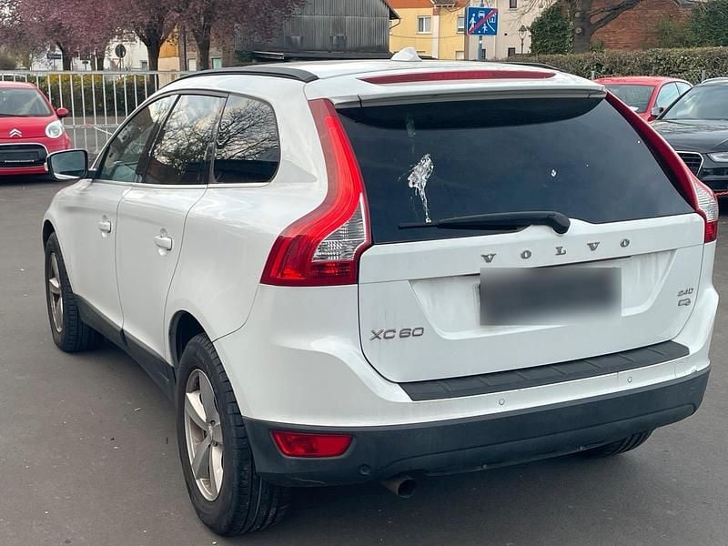 Gebraucht Volvo XC60 175 PS (128 kW) 2010 Weiß SUV