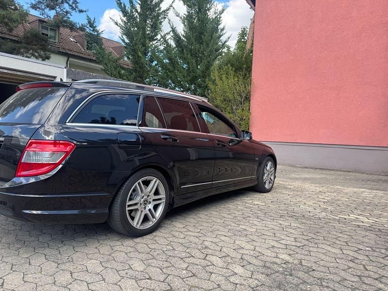 Gebraucht 2009 Mercedes C180 AMG Kombi | 7.950 € (Guter Preis) - Bild 1/4