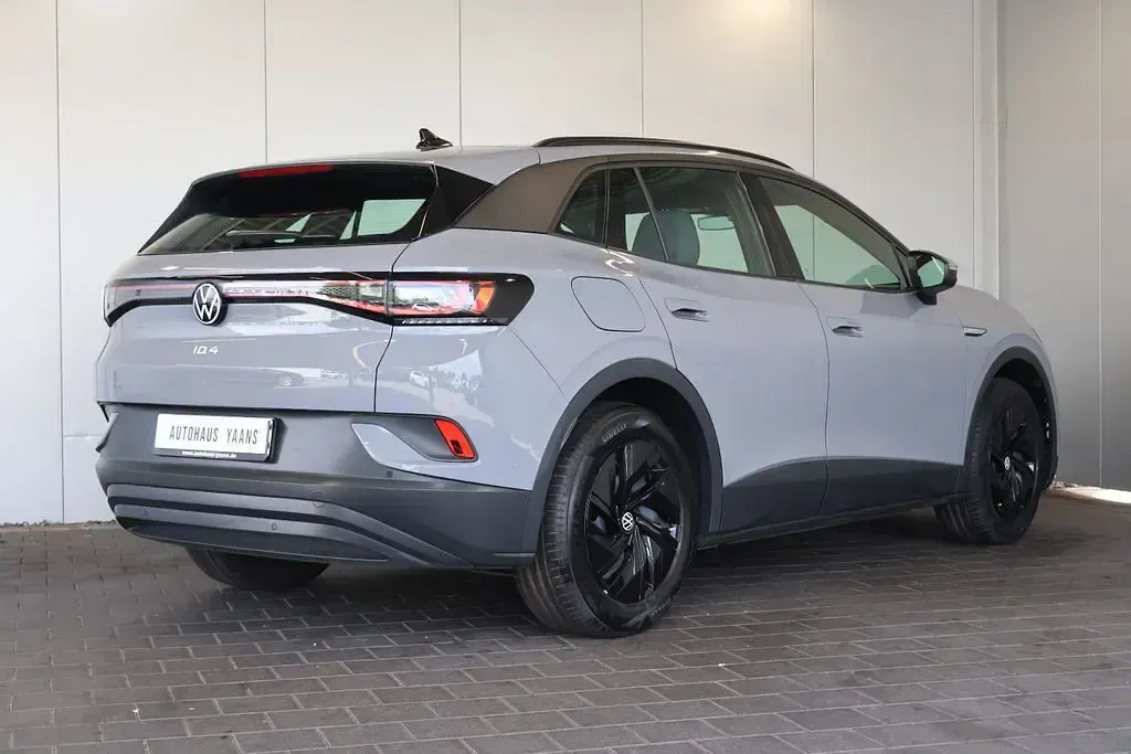 Gebraucht VW ID.4 Pure 108 kW (148 PS) 2023 Grau SUV