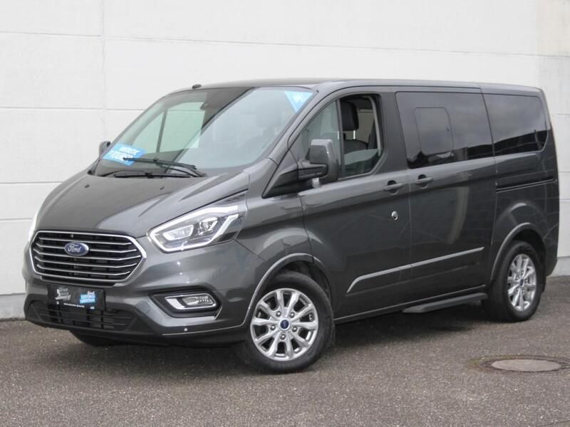Magneticgrau (metallic) Gebraucht 2019 Ford Tourneo Custom Titanium Van / Kleinbus | 36.935 € (Teuer) - Bild 1/4