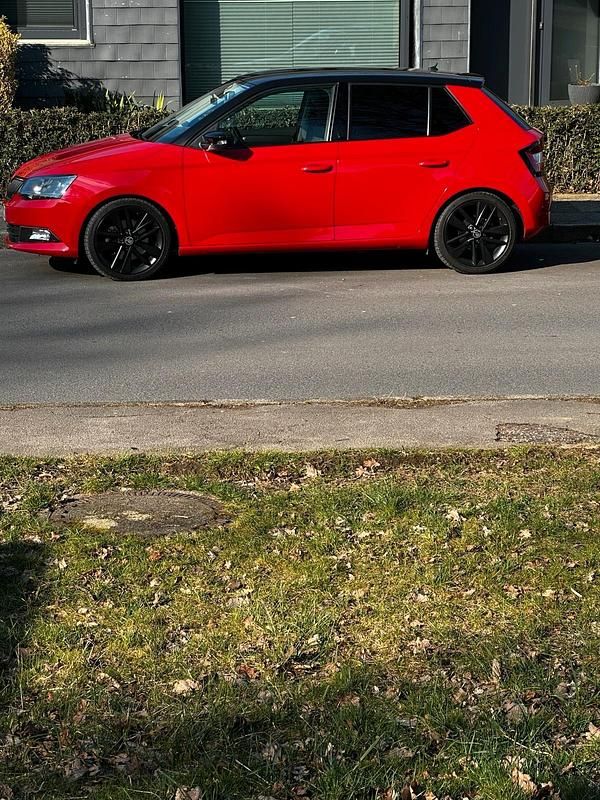Gebraucht Skoda Fabia Joy 110 PS (80 kW) 2016 Rot Kleinwagen
