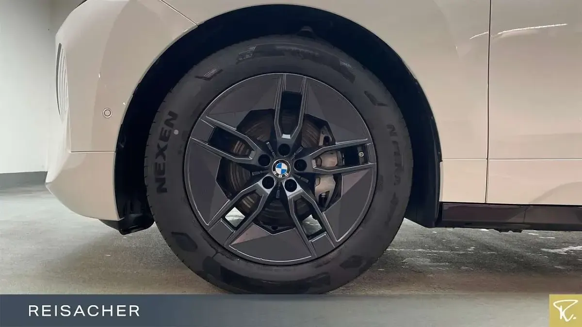 Brugt BMW iX 300 kW (408 HK) 2025 Hvid SUV