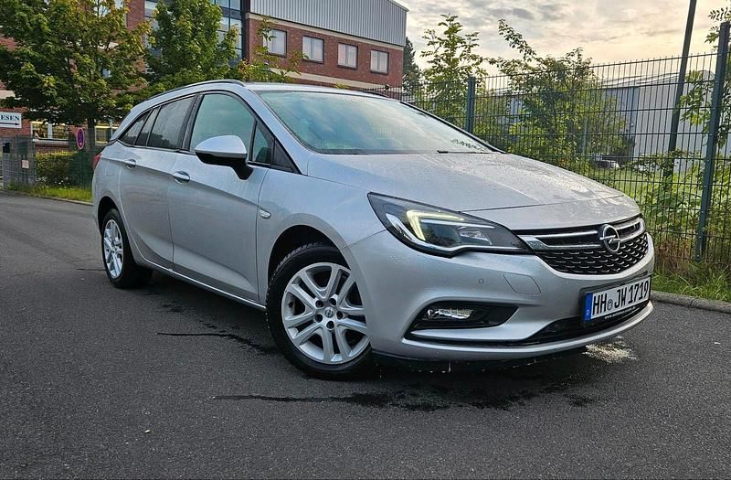 Silber Gebraucht 2017 Opel Astra Kombi | 3.600 € (Superpreis) - Bild 1/4