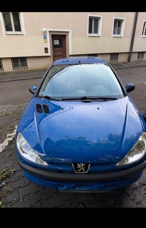 Blau Gebraucht 2004 Peugeot 206 Filou Limousine | 1.200 € (Guter Preis) - Bild 1/4