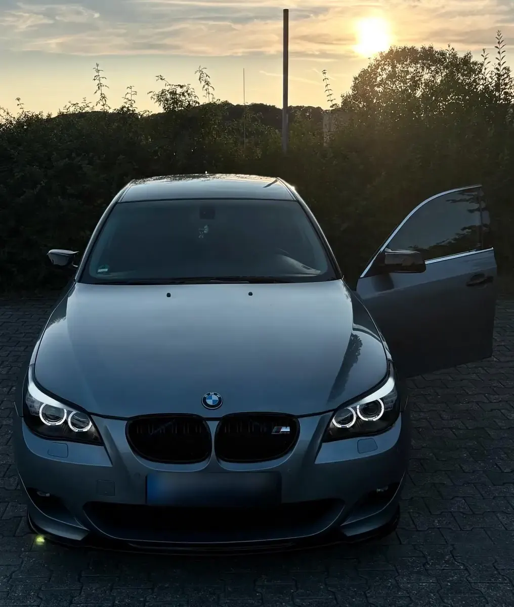Gebraucht BMW M4 M Sport 177 PS (130 kW) 2004 Silber Limousine