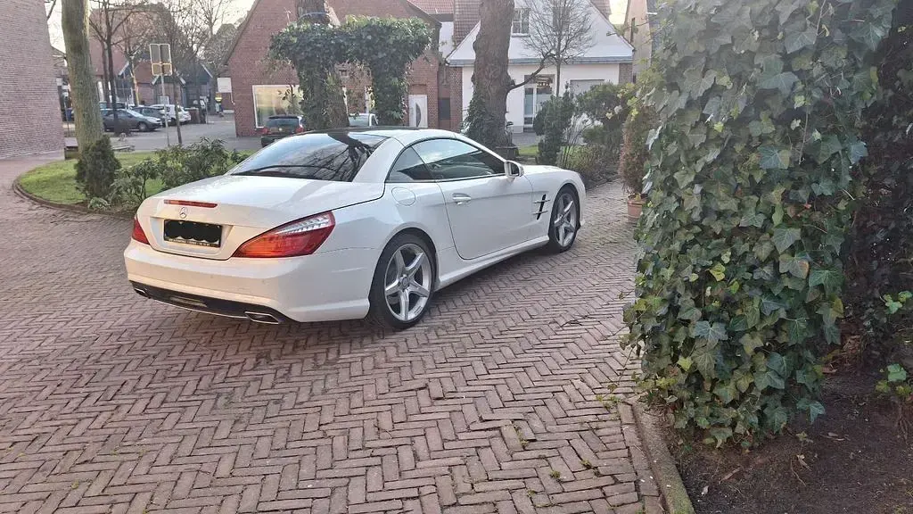 Gebraucht Mercedes SL350 AMG line 306 PS (225 kW) 2015 Weiß Cabrio