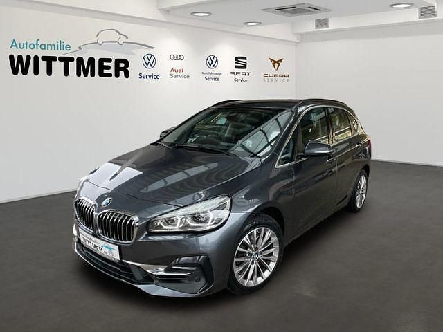 Grau Gebraucht 2020 BMW 220 Active Tourer Luxury Line Van / Kleinbus | 21.990 € (Fairer Preis) - Bild 1/4