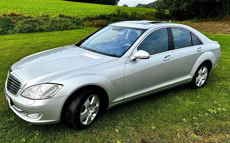 Silber Gebraucht 2006 Mercedes S500 Limousine | 5.999 € (Superpreis) - Bild 1/4