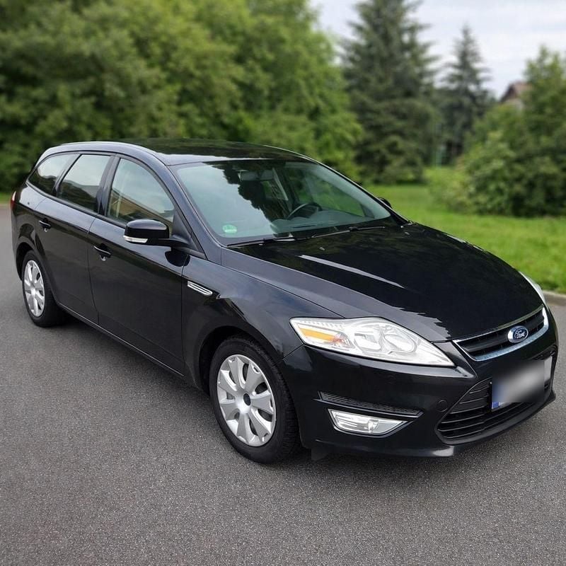 Gebraucht Ford Mondeo 140 PS (102 kW) 2011 Schwarz Kombi