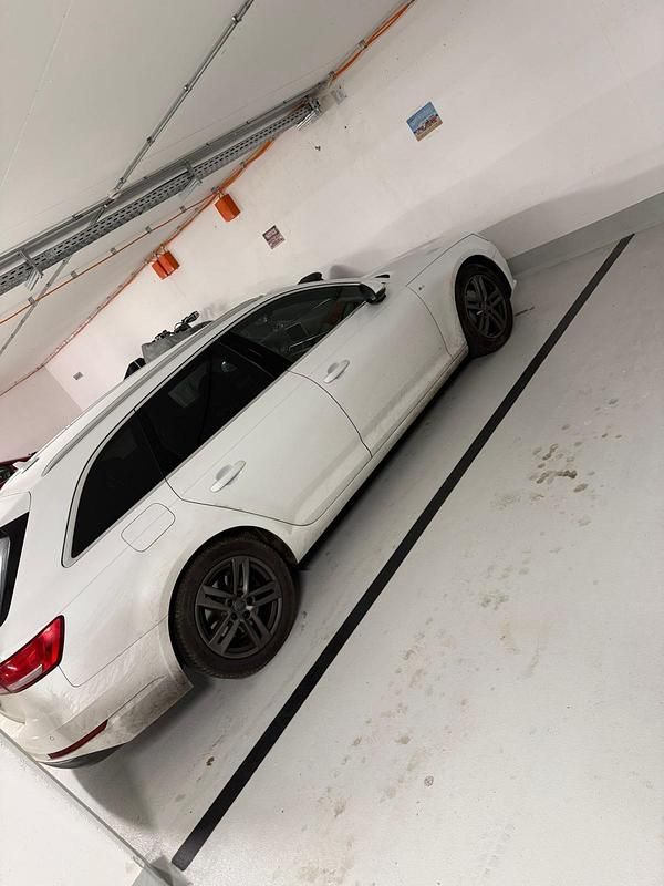 Weiß Gebraucht 2016 Audi A4 Kombi | 16.500 € (Fairer Preis) - Bild 1/4