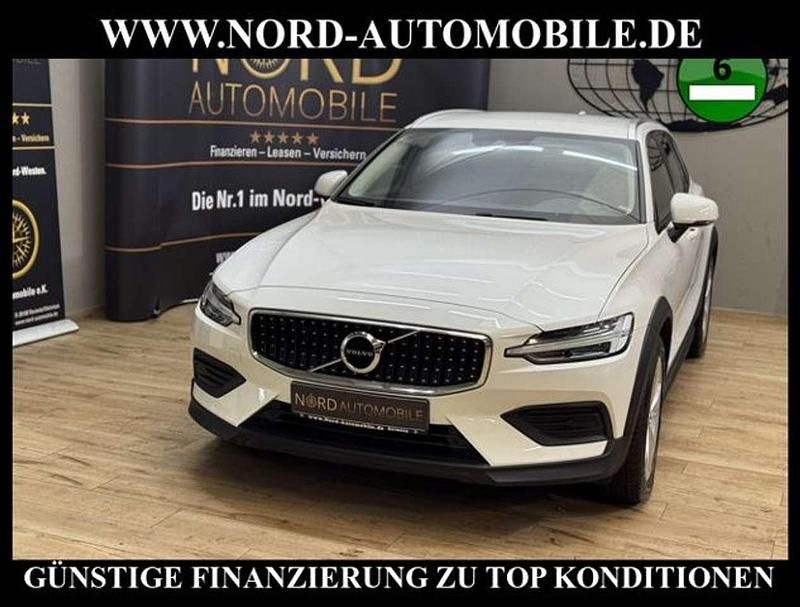 Gebraucht Volvo V60 CC 197 PS (144 kW) 2022 Weiß Kombi