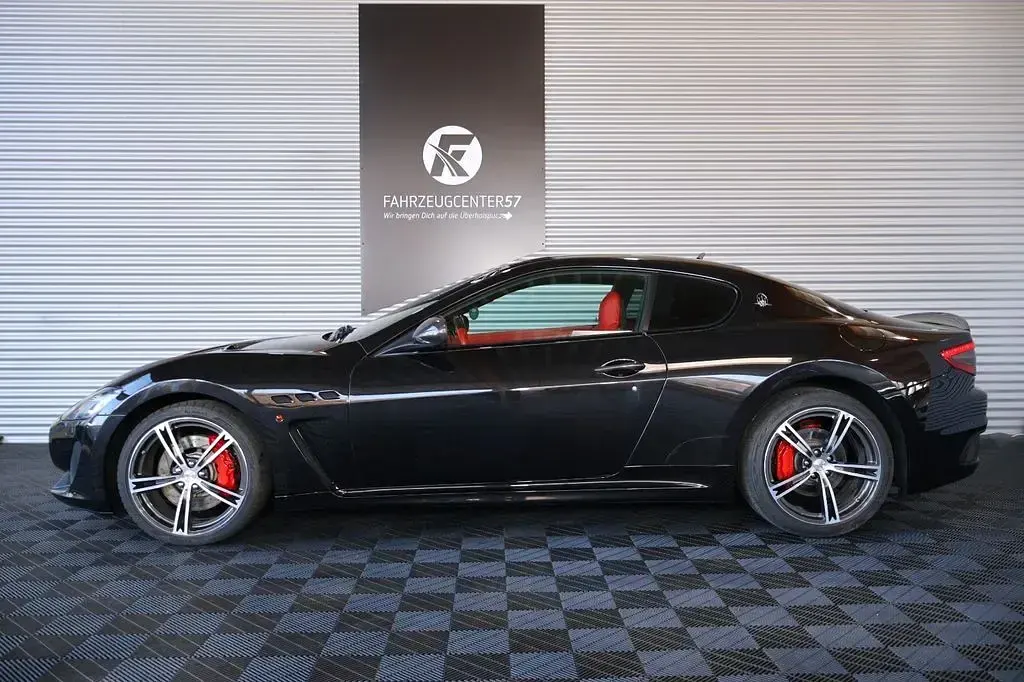 Gebraucht Maserati Granturismo 460 PS (338 kW) 2015 Schwarz Coupé