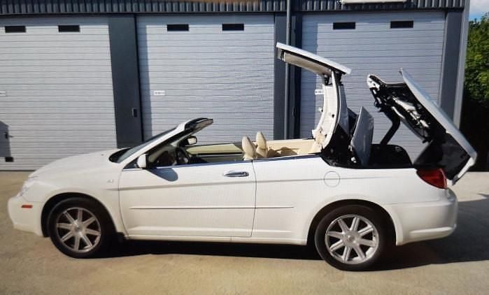 Weiß Gebraucht 2008 Chrysler Sebring Cabriolet Limited Cabrio | 4.650 € (Fairer Preis) - Bild 1/4