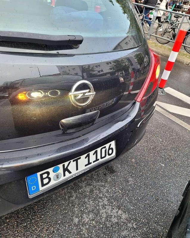 Gebraucht Opel Corsa Edition 69 PS (50 kW) 2014 Kleinwagen