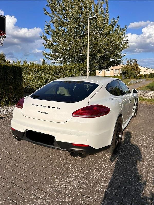 Gebraucht Porsche Panamera 4S 420 PS (308 kW) 2013 Weiß Limousine