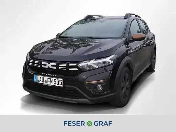 Perlmuttschwarz Gebraucht 2024 Dacia Sandero Kleinwagen | 18.480 € (Guter Preis) - Bild 1/4