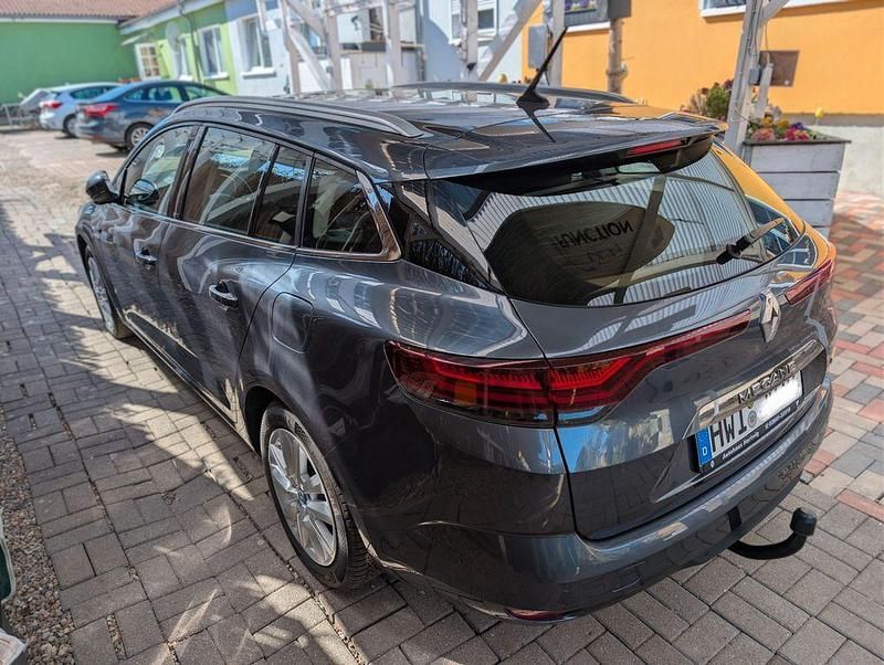 Gebraucht Renault Megane E-Tech Intens 160 PS (117 kW) 2021 Grau Limousine