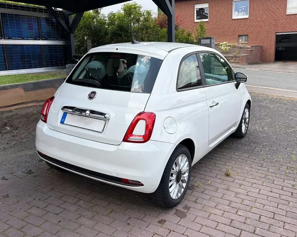 Gebraucht Fiat 500 Lounge 80 PS (58 kW) 2016 Weiß Kleinwagen
